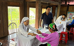 ĐỨC ÁI - hình ảnh 2